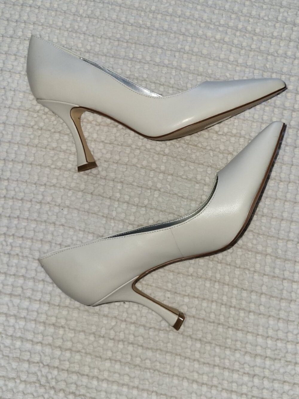 Marc Fisher NEW Pointed Toe Kitten Heel Pumps Flared Stiletto Shoes Womens 8